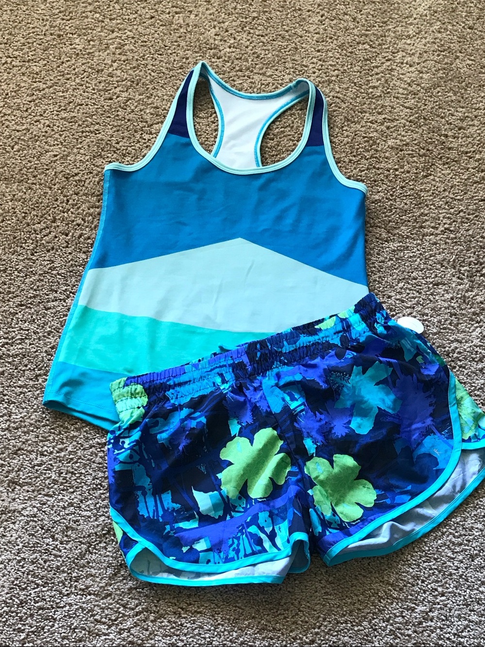 Ladies running matched set